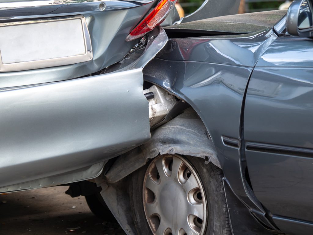 Fender-Bender-Of-2-Cars-May-Need-Accident-Recovery-Services